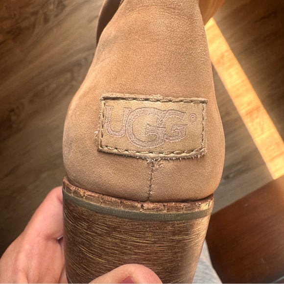 UGG Tan Heeled Boots with Slouchy Back Bow Tie Design Size 9 Wood Heel Mid-calf - Picture 15 of 16